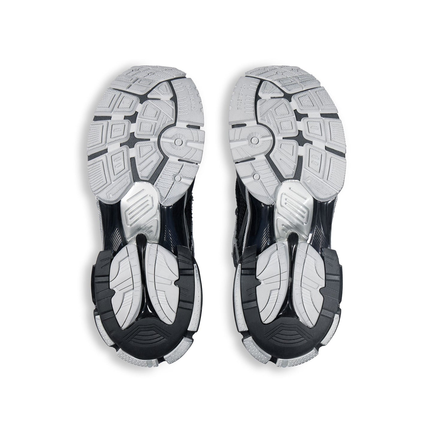 Balenciaga Runner Sneaker in Black/silver